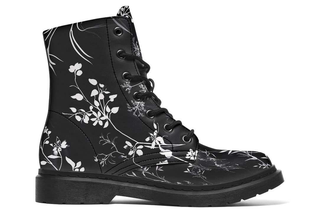 Black Delicate Boots