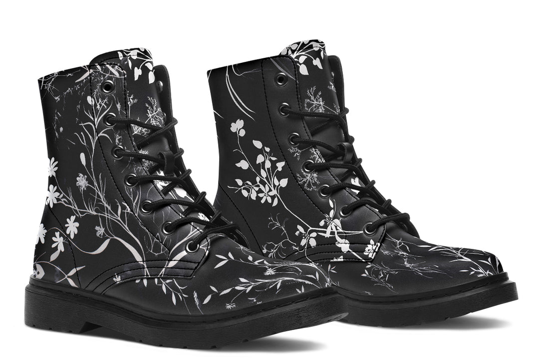 Black Delicate Boots