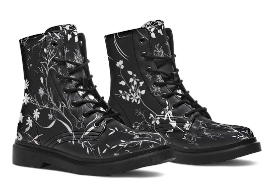 Black Delicate Boots