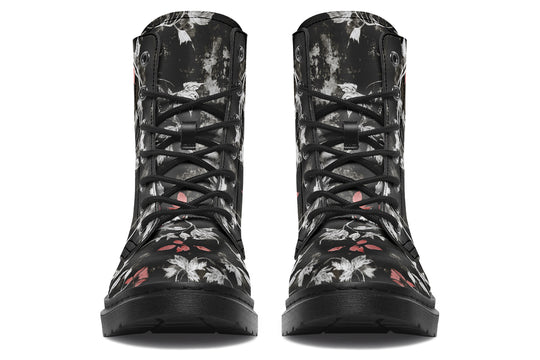 Black Senescence Boots