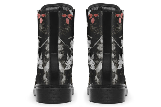 Black Senescence Boots