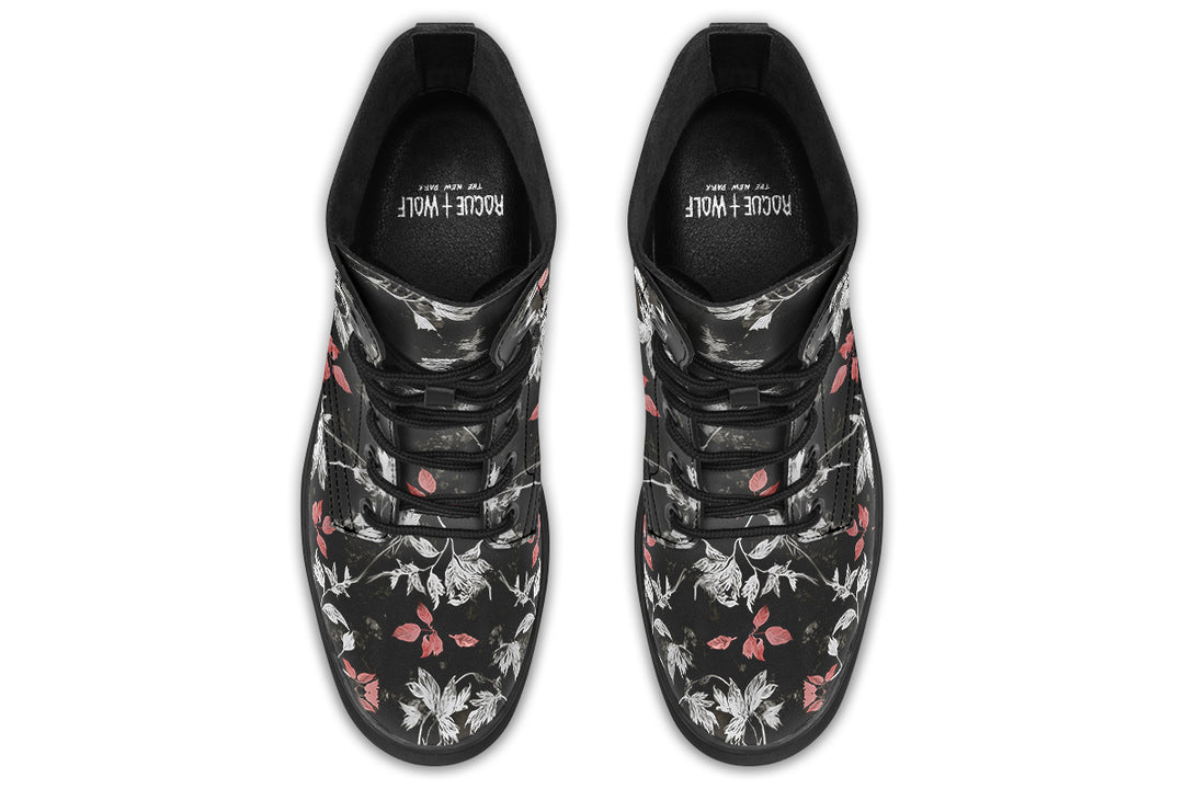 Black Senescence Boots