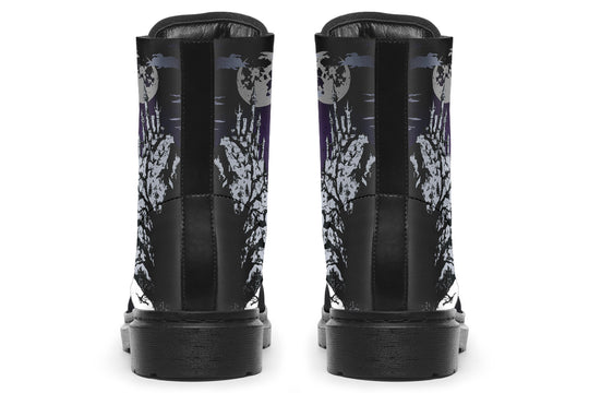 Castle Whitewolf Boots