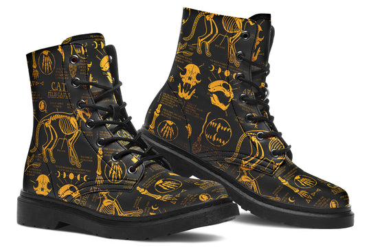 Nightgold Cat Study Boots