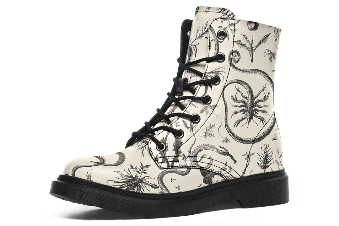 Vermis Boots