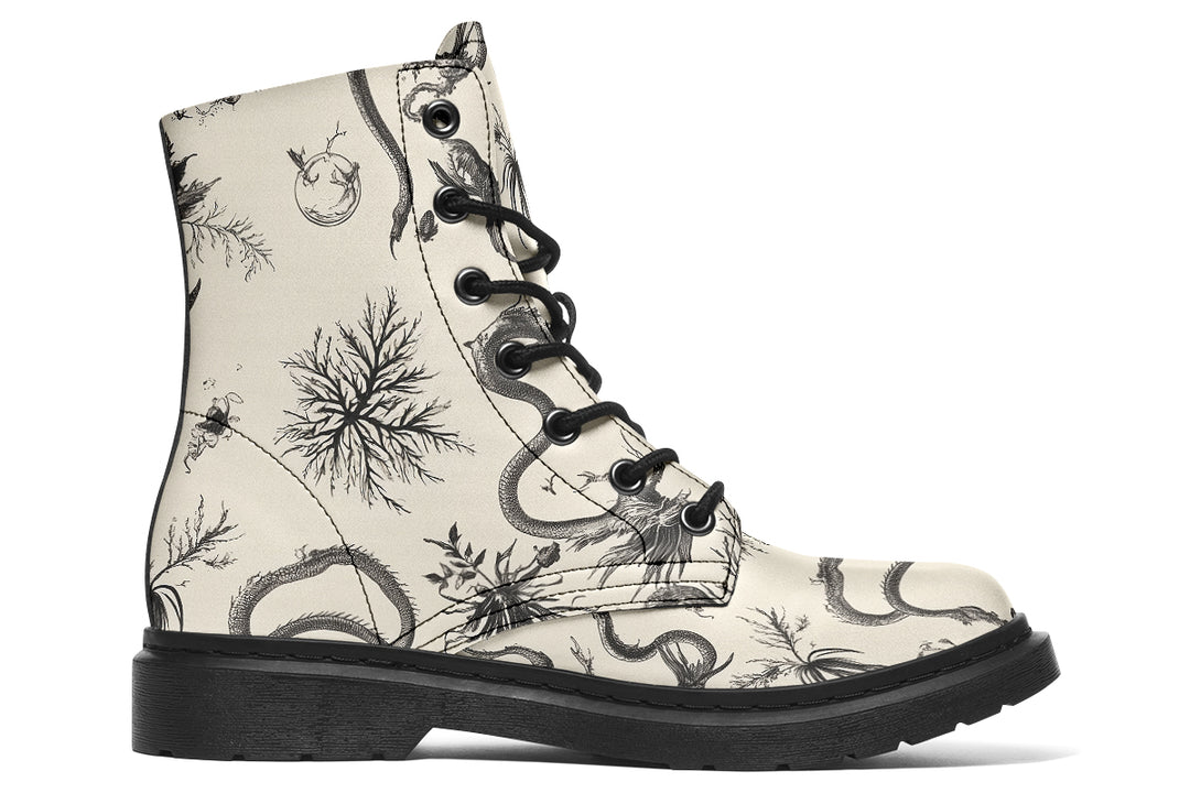 Vermis Boots