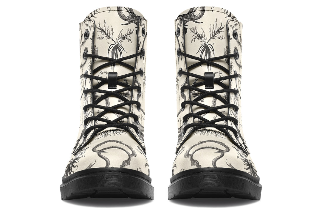 Vermis Boots