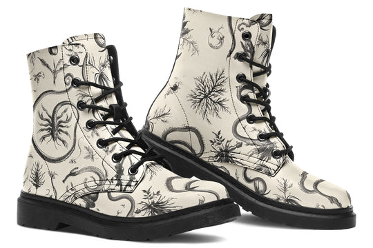 Vermis Boots