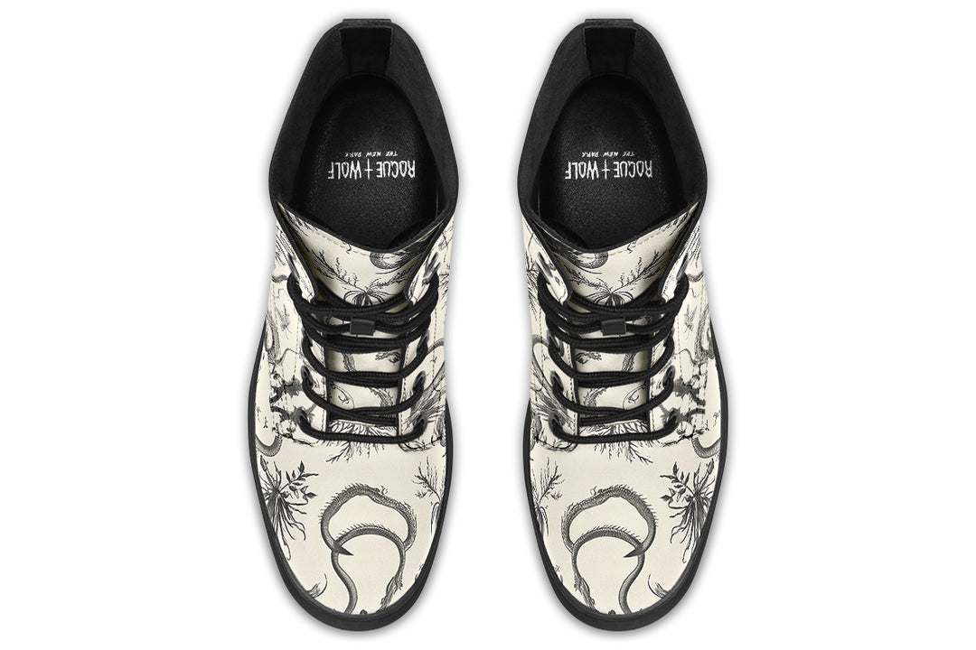 Vermis Boots