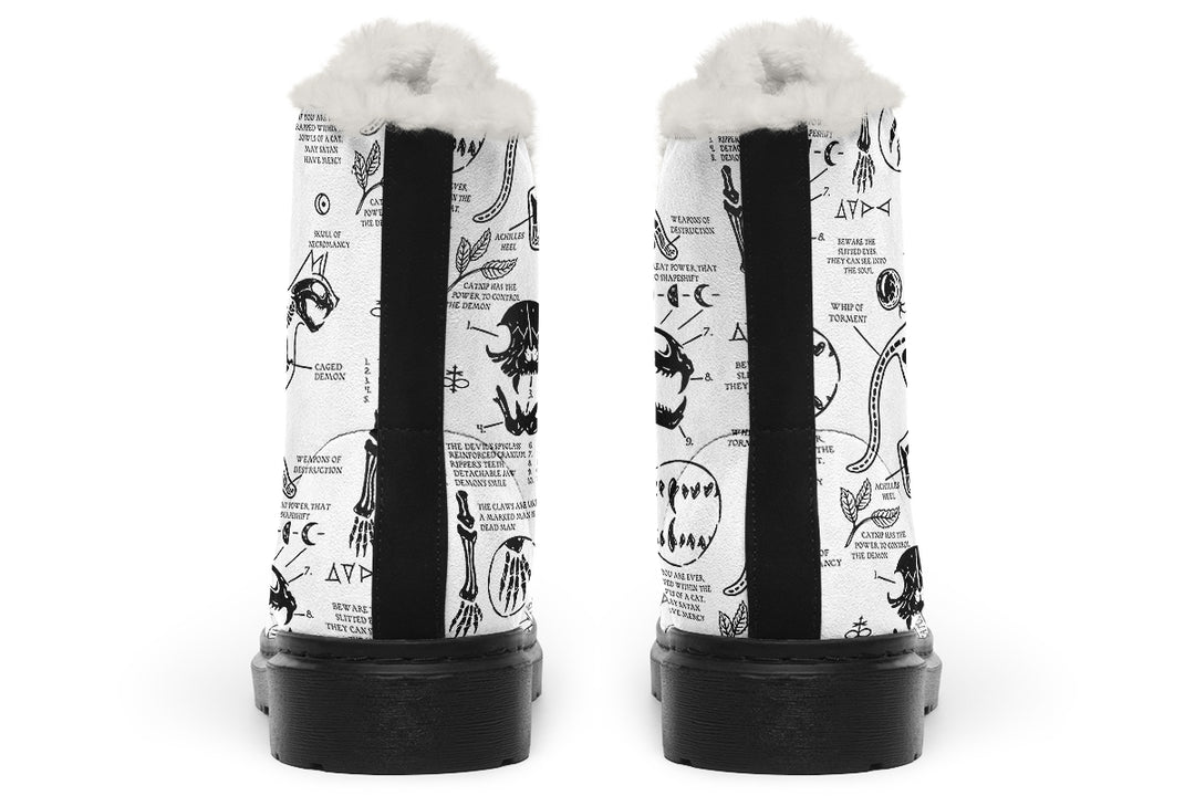 White Cat Study Winter Boots