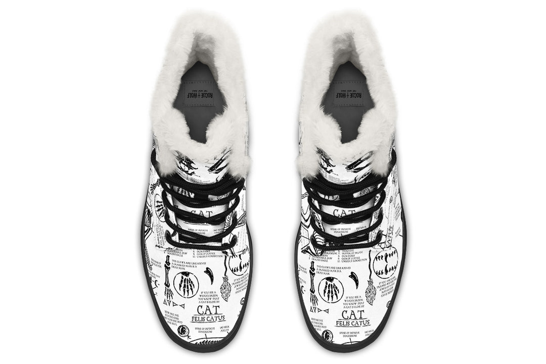 White Cat Study Winter Boots