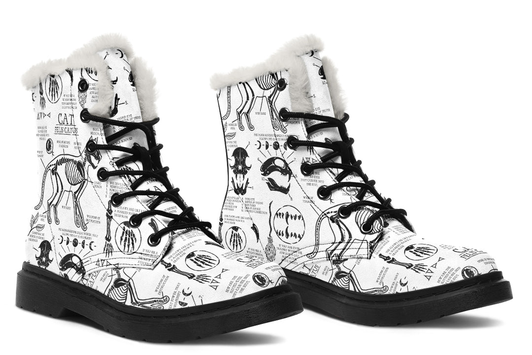 White Cat Study Winter Boots