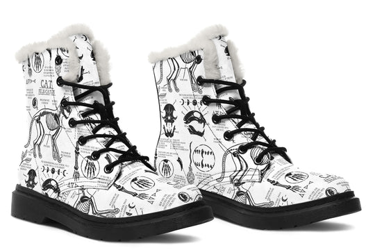 White Cat Study Winter Boots