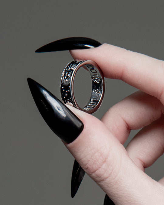 https://cdn.shopify.com/s/files/1/0872/3036/files/BandRing_SunandMoon_Listing_01.mp4?v=1650988802