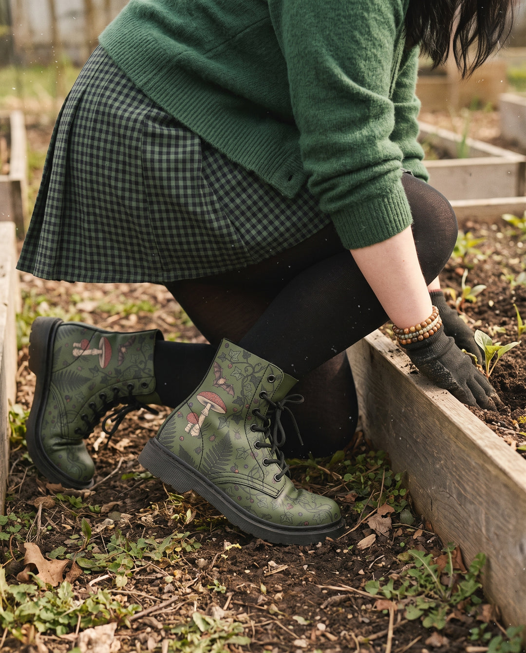 Ivy Tangle Boots