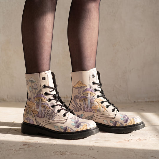 Witching Spores Boots worn, hard light
