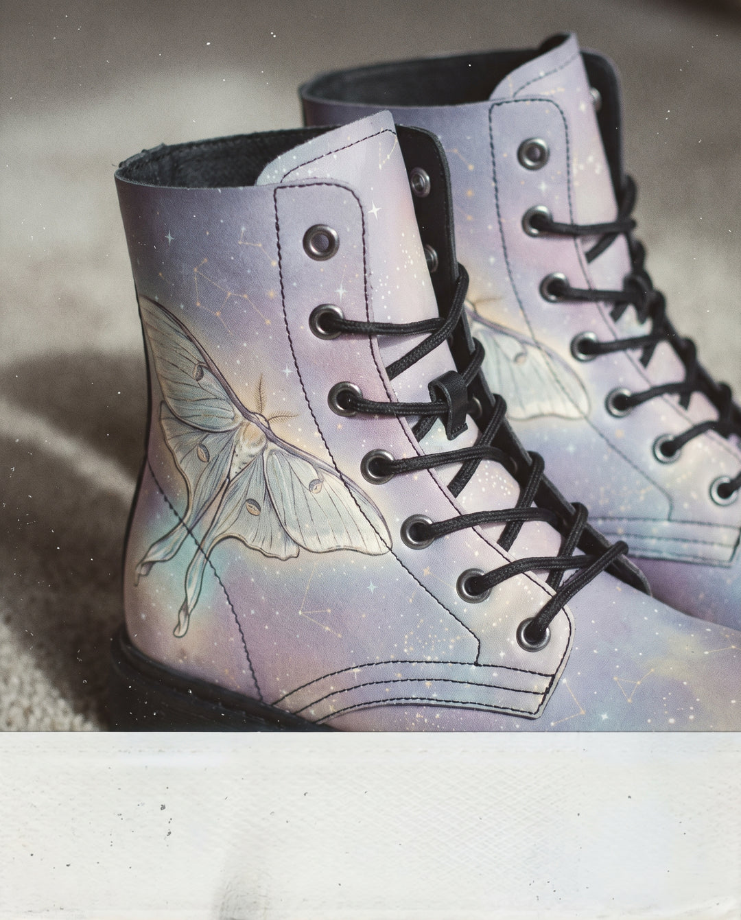 Lunar Wing Boots