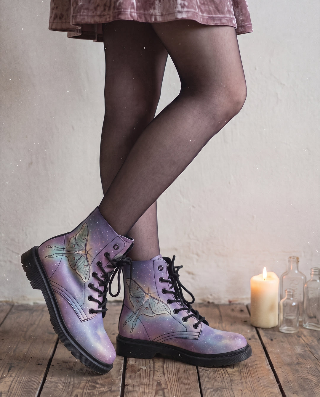 Lunar Wing Boots