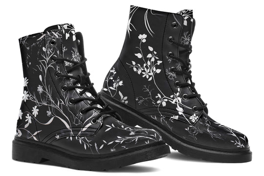 Black Delicate Boots