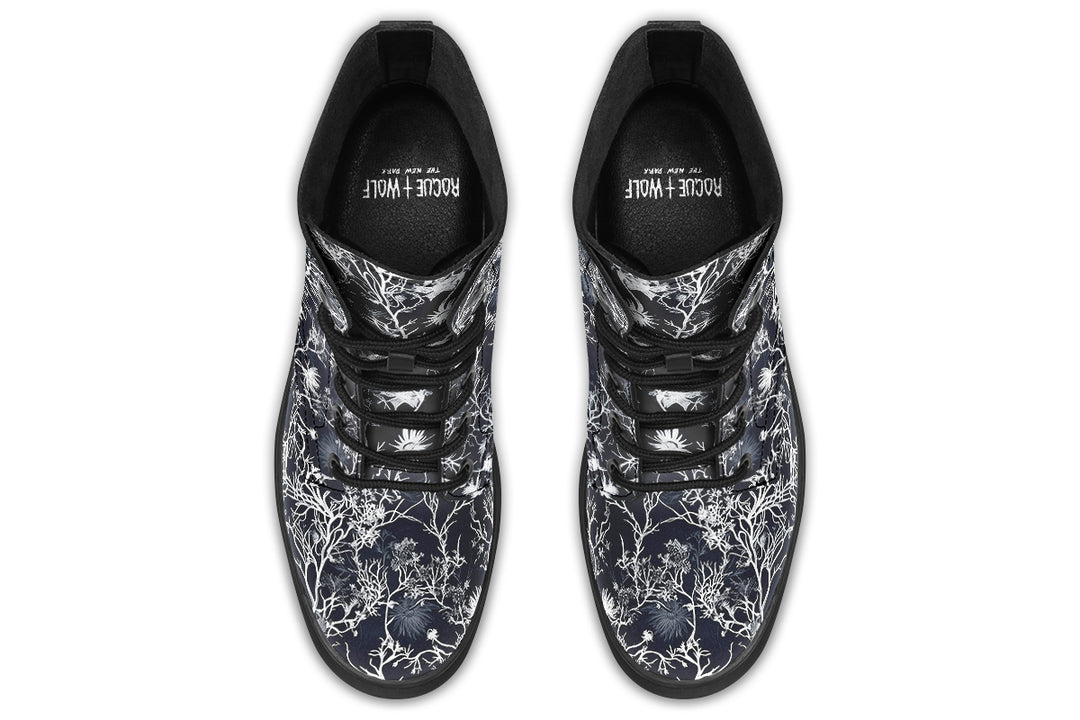 Black Fallow Boots