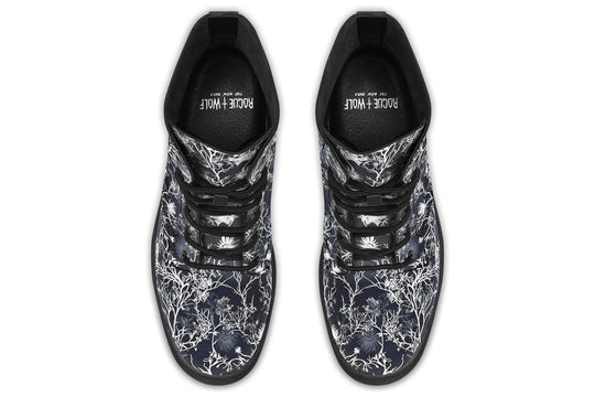 Black Fallow Boots
