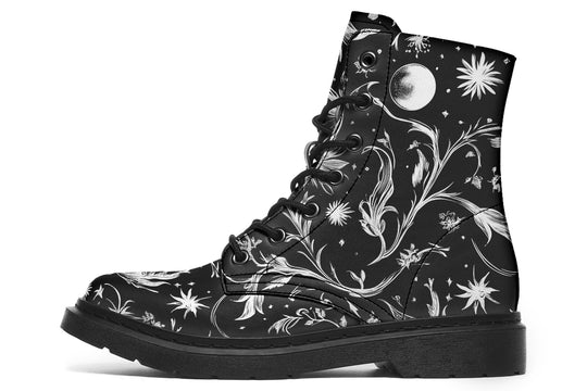 Black Lunaria Boots
