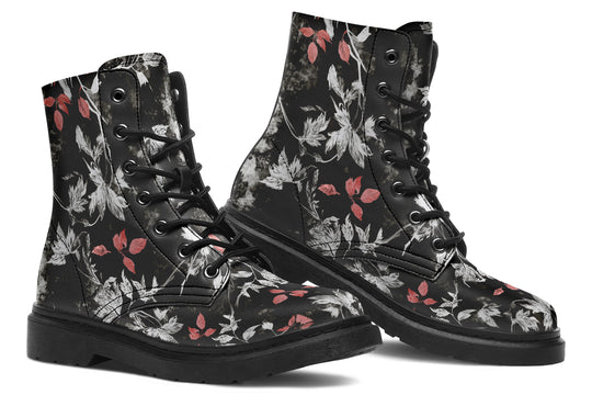 Black Senescence Boots