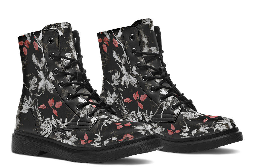 Black Senescence Boots