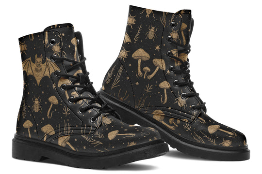 Curio Noctis Boots