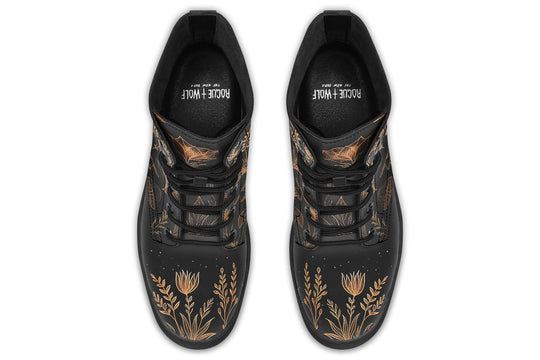 Folium Obscura Boots