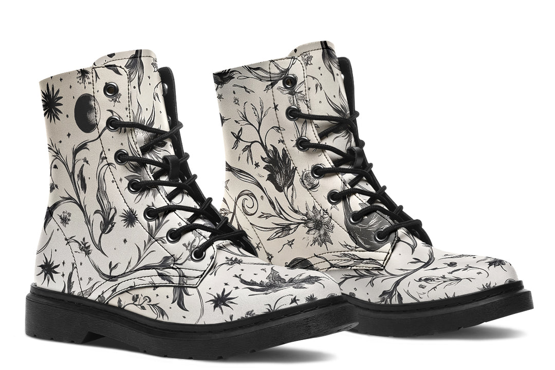 Lunaria Boots