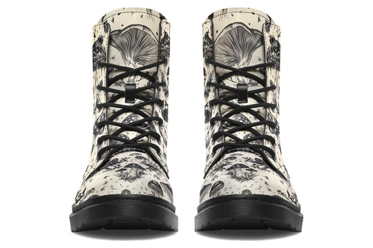 Sporefield Boots