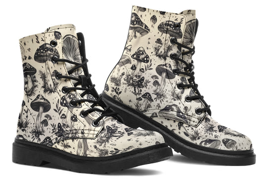 Sporefield Boots