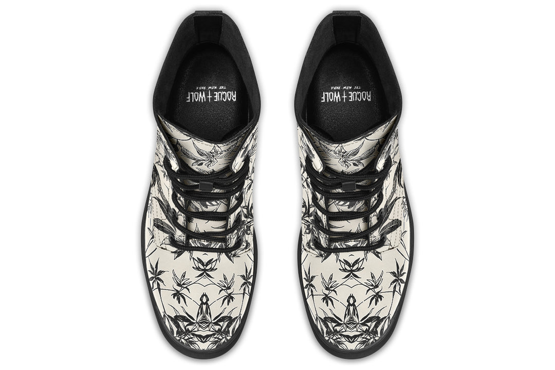 Tangle Boots