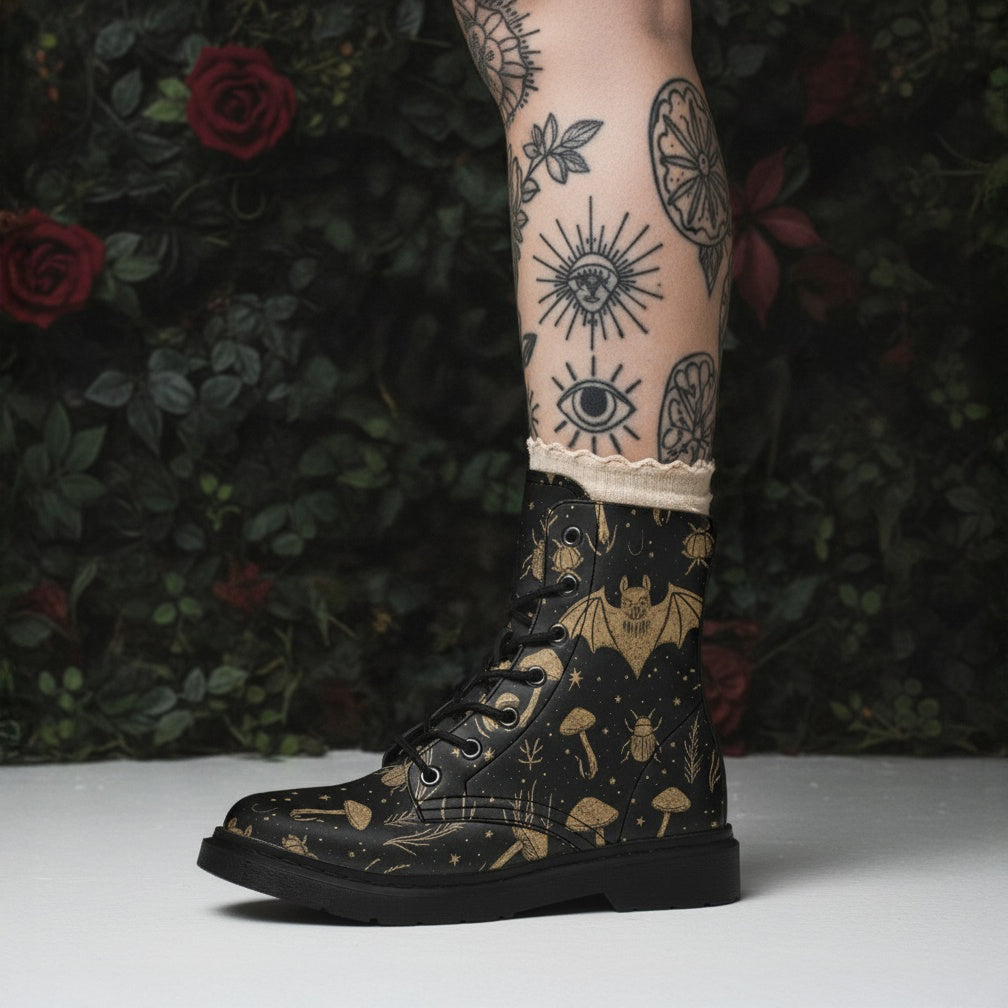 Curio Noctis Boots