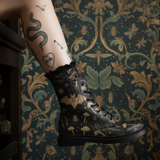 Curio Noctis Boots