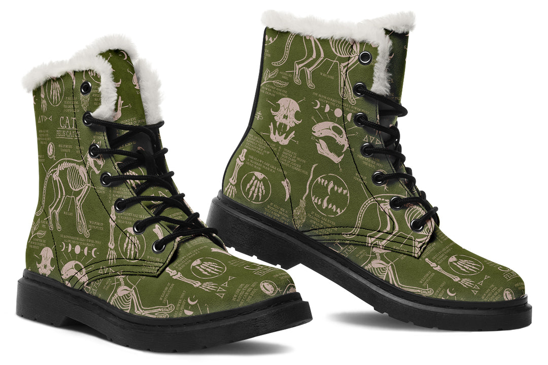 Fern Cat Study Winter Boots